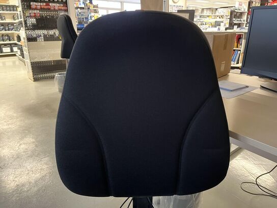 Komplet arbejdes station m. hæve/sænke bord og stol