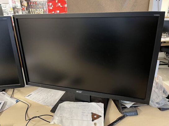 Komplet arbejdes station m. hæve/sænke bord og stol