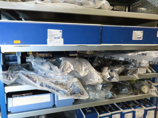 12 fag med vandpumper og kit