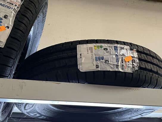 Blandet dæk i forskllige størrelser