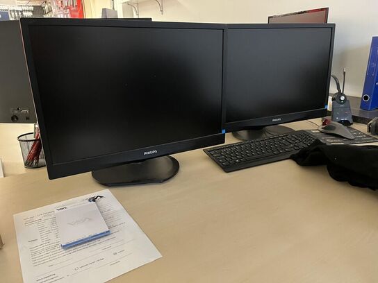 Komplet arbejdes station m. hæve/sænke bord og stol