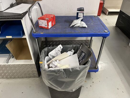 Pakke bord og rullebord m. indhold