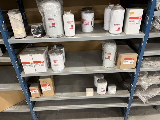 Reol med div. Auto Filter