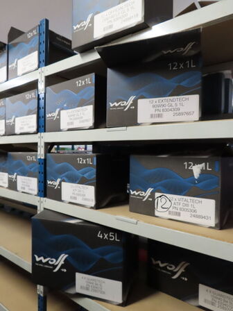 Stort sortiment motorolie