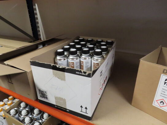 Stort parti sikaflex og tilsætningsstoffer