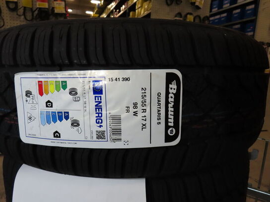 Div. reservedele på reoler og vogne