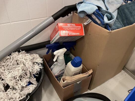 Nilfisk Støvsuger, blandet rengørings udstyr