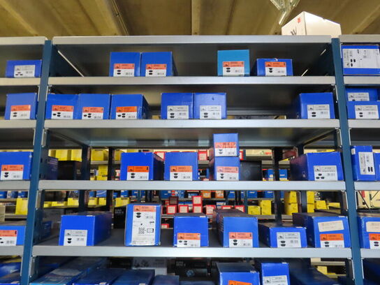 12 fag med bremsedele