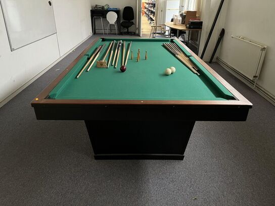 Billard bord med tilbehør