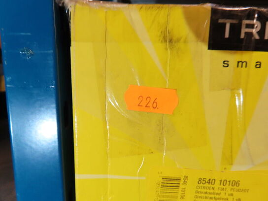 4 fag med trailer reservedele