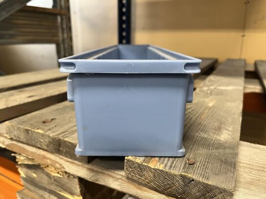 Palle ramme med lagerinventar