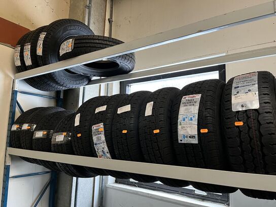 Blandet dæk i forskllige størrelser