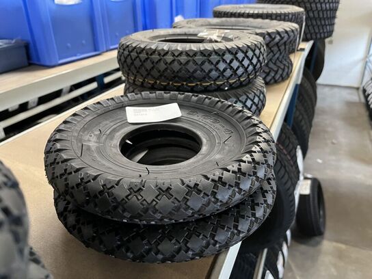 Blandet dæk og resevedele 