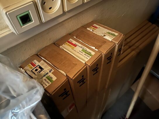 Tøm rummet, bla. Klapborde,m. mere