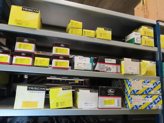 12 fag med vandpumper og kit