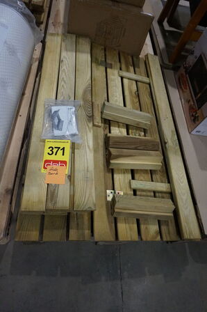 Nordic Play - Sandkasse med bænk & låg 120x120 cm, m. 200 kg sand