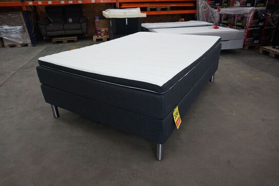 Huma Prestige kontinentalseng 140x200 cm med 7 cm høj latexskum topmadras 