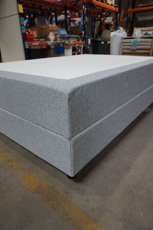 Nordisk Fjer B110 seng med opbevaring 140x200 cm  