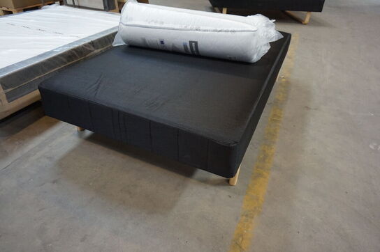 Huma Premium Boxseng med ben og topmadras 120x200 cm 