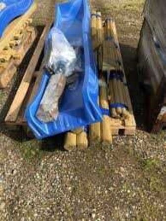 Nordic play Gyngestaiv med blå rutshebane 