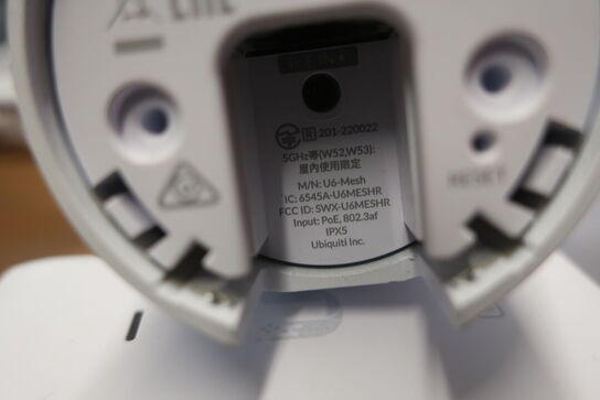 2 stk. trådløs forbindelse UNIFI 6 mesh access ponit u6-mesh