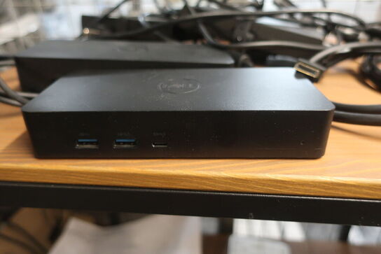 2 stk. docking station DELL D6000S med 2 stk. hdmi kabler