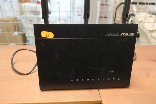 Router ASUS AC1900 dual band