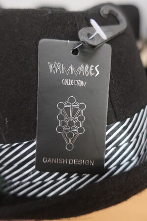 Sorte hatte WANNABES - dansk design