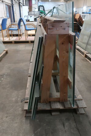 Palle med div. glasplader