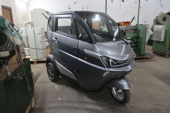 3-hjulet elknallert (lille) RUNHORSE JINMA J1 - OBS: Kun 77 km! (momsfri)