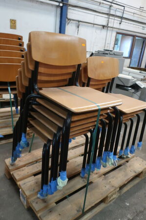 Palle med 10 stk. stole