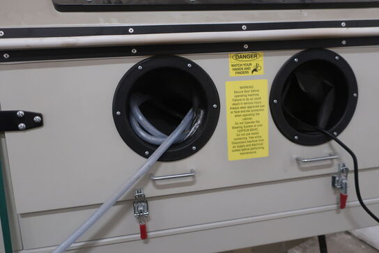 Sandblæsekabine 4100-425AC inkl. sugeenhed