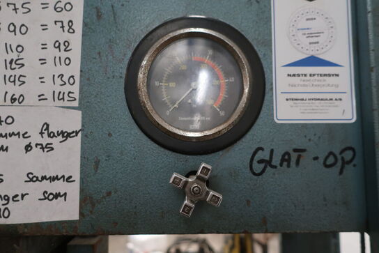 Hydraulisk presse 25 ton / 250 kN - oplyst utæt!