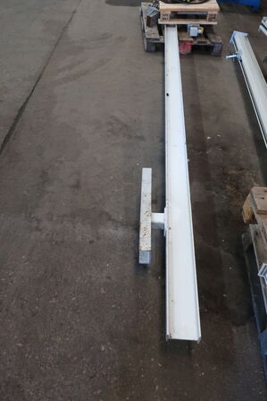 Kran MUNCK/KITO 250 kg inkl. skinnesystem