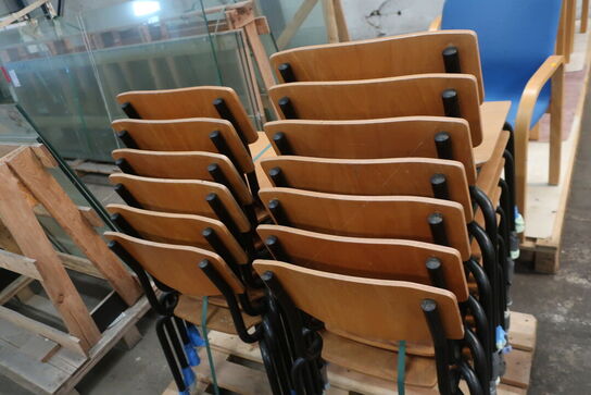 Palle med 13 stk. stole