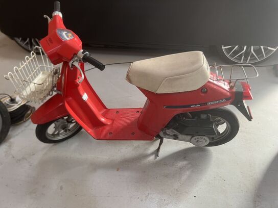 Knallert HONDA MELODY mini (momsfri)