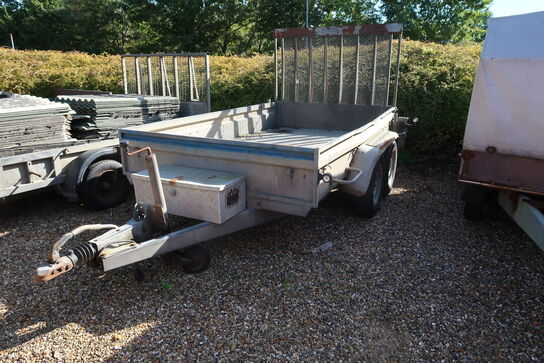 Trailer VARIANT 2704