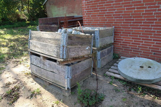 4 stk. paller med chaussesten