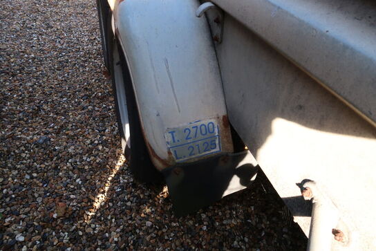 Trailer VARIANT 2704