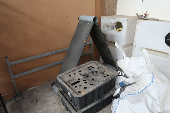 Ramme 2 stk. plastikkasser