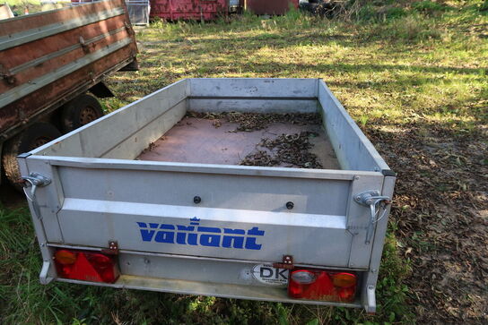 Trailer VARIANT
