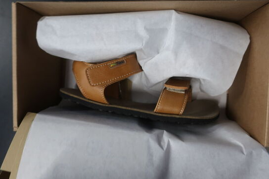 Sandaler TIKKI Morro Vegan Chestnut Str: 32