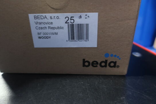 Sko BEDA Woody Str: 25