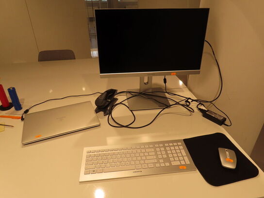 Bærbar PC, TERRA mobile 1550, samt all-in-one PC, TERRA 2405 HA