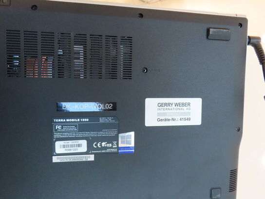 Bærbar PC, TERRA mobile 1550, samt all-in-one PC, TERRA 2405 HA