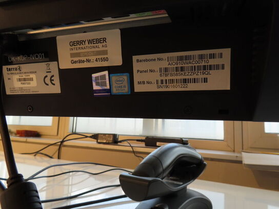 Bærbar PC, TERRA mobile 1550, samt all-in-one PC, TERRA 2405 HA