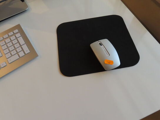 Bærbar PC, TERRA mobile 1550, samt all-in-one PC, TERRA 2405 HA