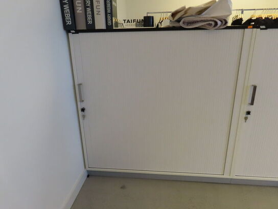 7 stk. kontorreoler samt kommode