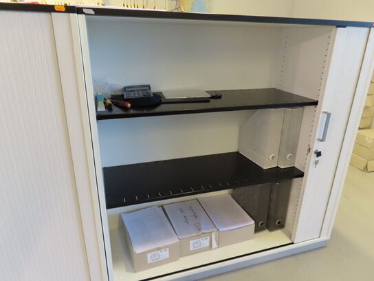 7 stk. kontorreoler samt kommode