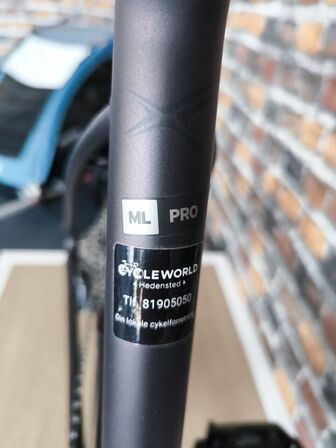 El-gravelcykel GIANT